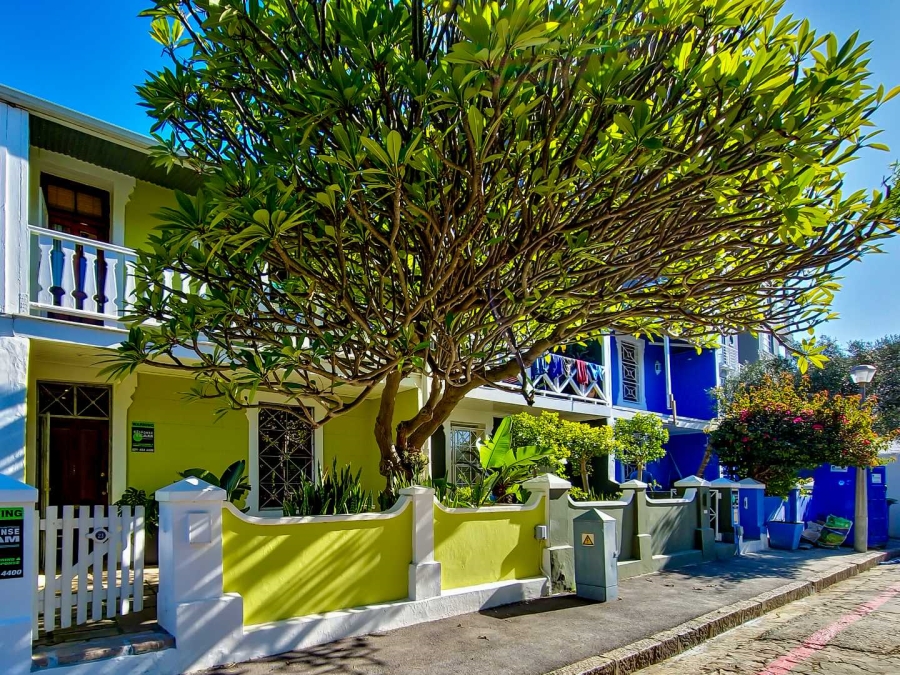 2 Bedroom Property for Sale in Green Point Western Cape